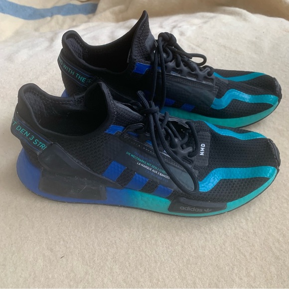 Adidas NMD R1 V2 aqua gradient 8.5 - Picture 1 of 6